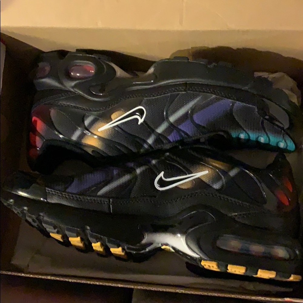 Youth Nike air max plus game GS like new condition